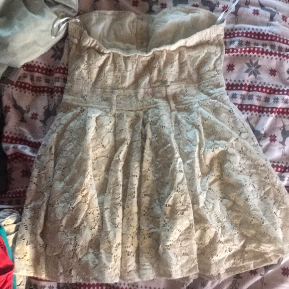 Dress - Picture 2 of 2